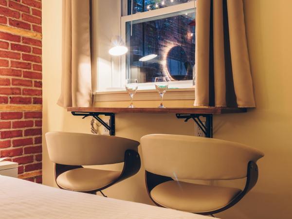 Auberge aux Deux Lions : photo 5 de la chambre chambre standard lit queen-size