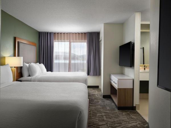 SpringHill Suites Nashville MetroCenter : photo 5 de la chambre suite avec 2 lits queen-size et canapé-lit