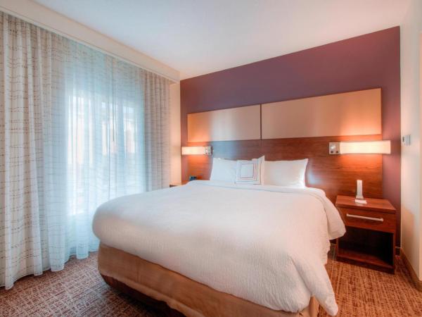 Residence Inn by Marriott Charlotte Airport : photo 3 de la chambre suite 1 chambre lit king-size