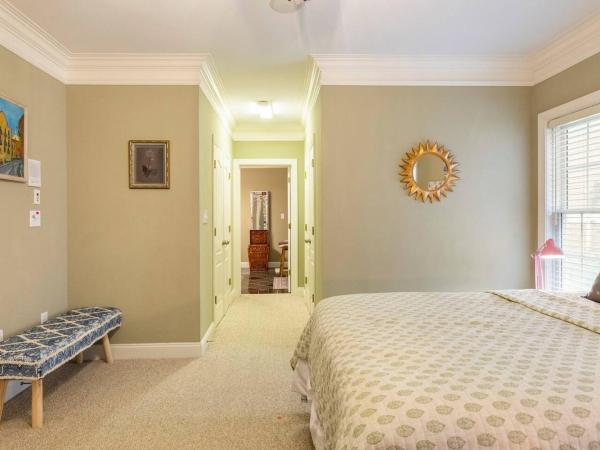 Private Master Room Downtown Atlanta : photo 1 de la chambre chambre lit queen-size 