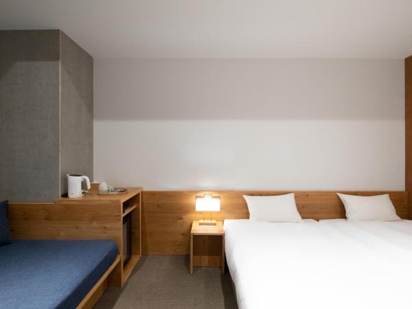TSUGU Kyoto Sanjo by THE SHARE HOTELS : photo 2 de la chambre chambre quadruple - prix abordable
