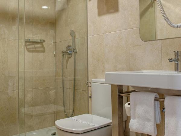 Hotel Oslo : photo 8 de la chambre chambre double supérieure avec balcon