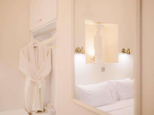 Neapolis 1897 Boutique Luxury Rooms : photo 3 de la chambre chambre double deluxe - 1er Étage