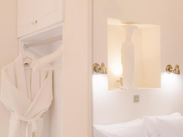 Neapolis 1897 Boutique Luxury Rooms : photo 5 de la chambre chambre double deluxe - 1er Étage