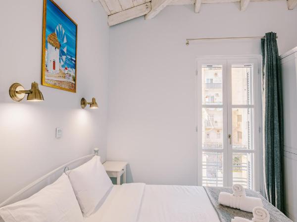 Neapolis 1897 Boutique Luxury Rooms : photo 4 de la chambre chambre double deluxe avec balcon - 3e Étage