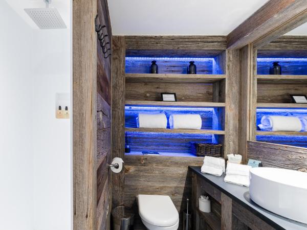 Hotel Farinet : photo 5 de la chambre chambre double ou lits jumeaux standard avec balcon