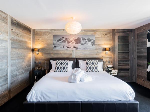 Hotel Farinet : photo 1 de la chambre chambre double ou lits jumeaux deluxe avec balcon