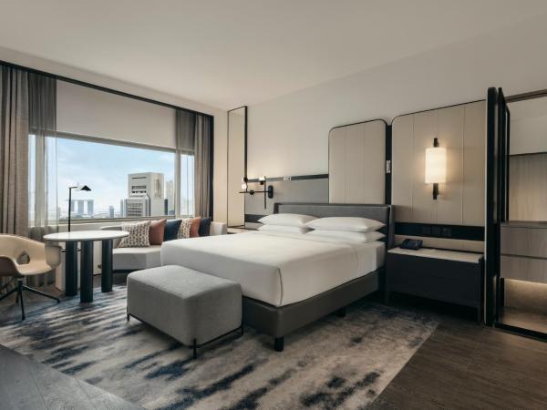 Hilton Singapore Orchard : photo 1 de la chambre suite deluxe avec lit king-size