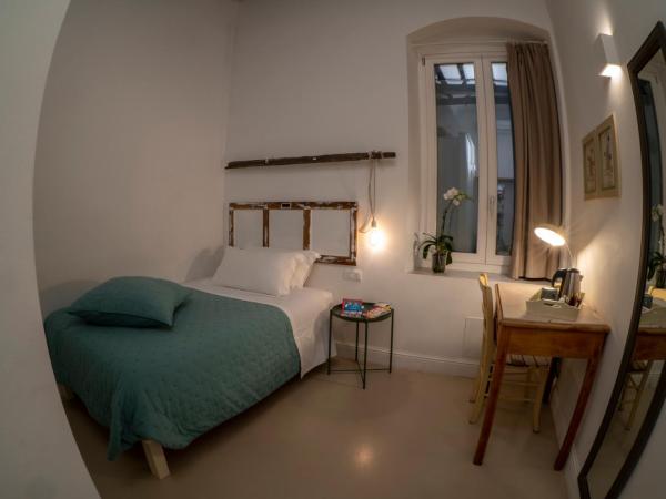 B&B Murex : photo 2 de la chambre chambre simple avec salle de bains privative