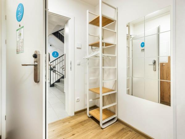 Jimmy's Apartments Lory : photo 2 de la chambre suite 1 chambre avec balcon