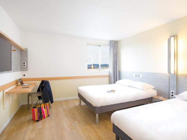 Ibis Budget Frjus St Raphal plages : photo 3 de la chambre chambre triple standard