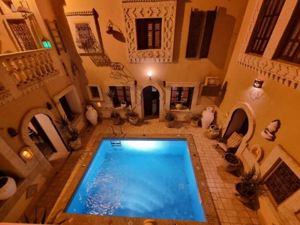 Dar El Sultan Tozeur : photo 5 de la chambre chambre double avec salle de bains privative