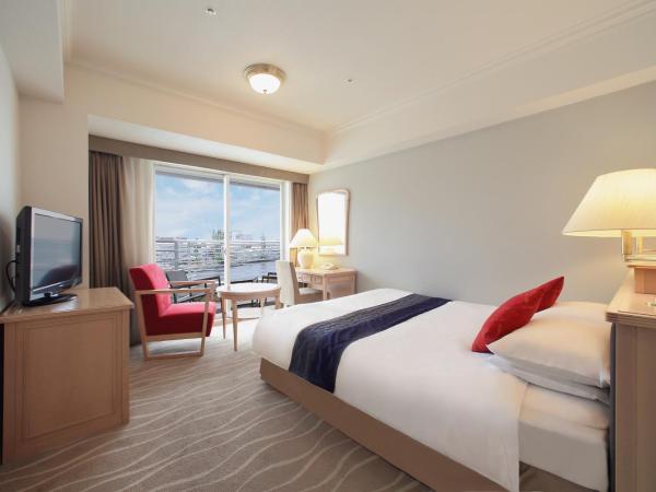 Kobe Meriken Park Oriental Hotel : photo 2 de la chambre hébergement double standard - vue sur ouest