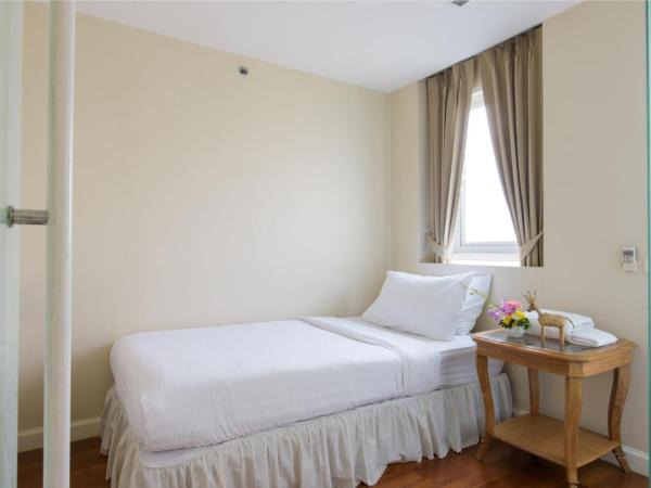 Sabai Sathorn Service Apartment : photo 3 de la chambre suite 3 chambres