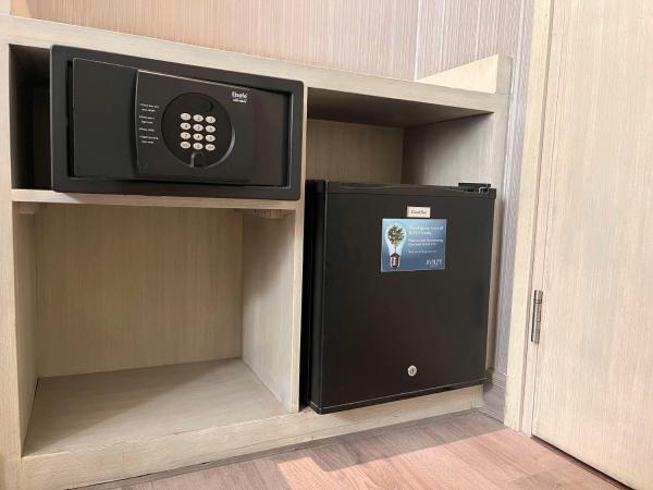 Ashley Wahid Hasyim Jakarta : photo 6 de la chambre chambre supérieure lit queen-size