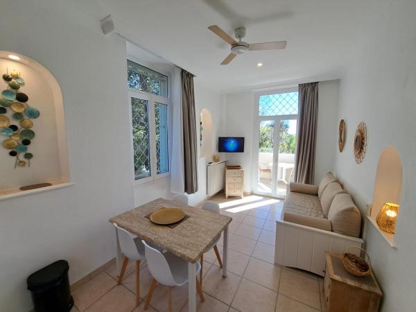 Residence Veles Plage : photo 3 de la chambre appartement 1 chambre avec terrasse (3 personnes - vue sur mer - rez-de-chaussée)