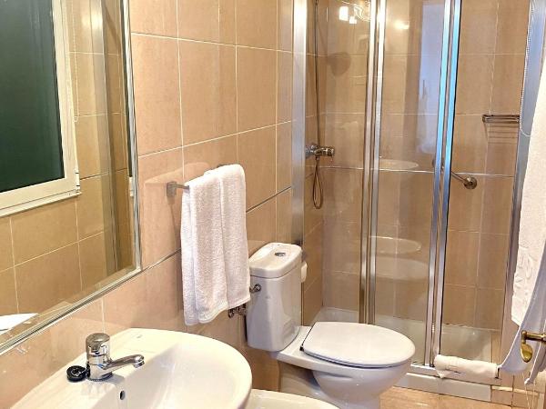 Pensión Residencia Fornos : photo 6 de la chambre chambre simple