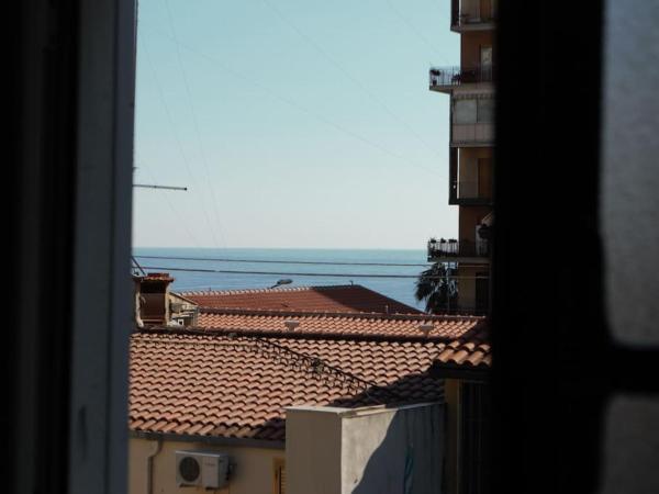 Al Mare In Città : photo 5 de la chambre chambre quadruple - vue sur mer