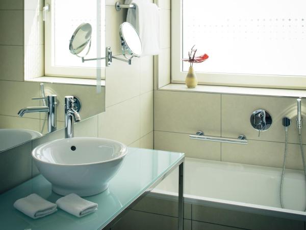 Vienna House by Wyndham Andel's Berlin : photo 8 de la chambre chambre double deluxe