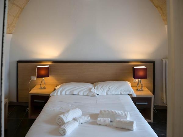 Residence Le Vie Del Mosto : photo 4 de la chambre chambre double