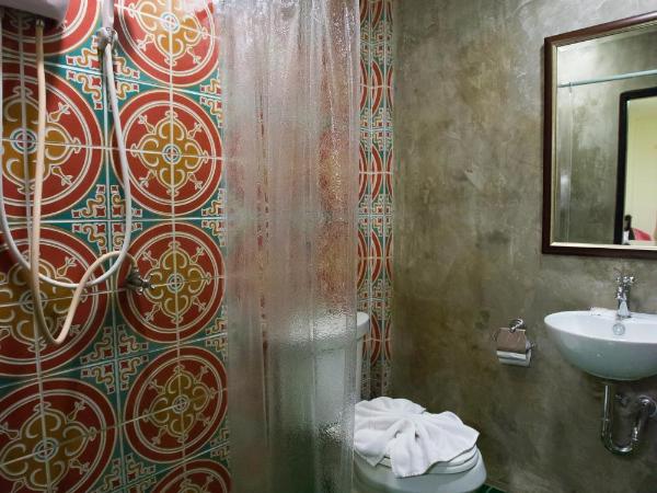 Villa San Pee Seua - SHA extra plus : photo 8 de la chambre chambre double ou lits jumeaux supérieure