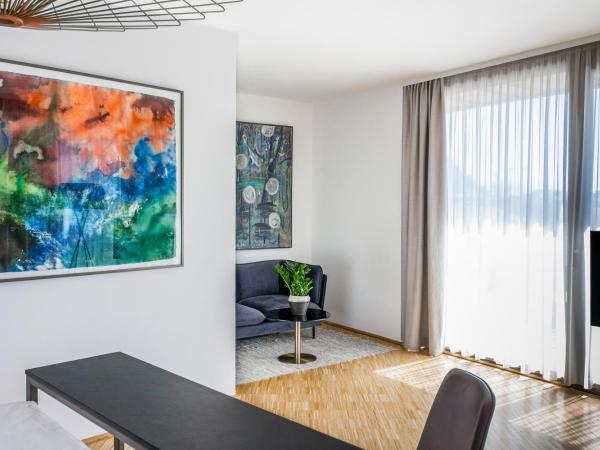 Lendhotel : photo 9 de la chambre chambre double deluxe avec balcon