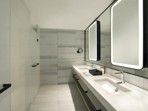 Crowne Plaza Dalian Xinghai, an IHG Hotel : photo 1 de la chambre chambre standard