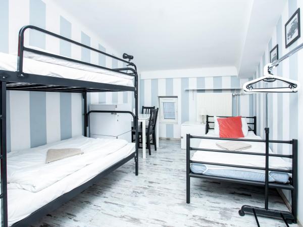 AB Hostel : photo 2 de la chambre lit simple dans dortoir mixte