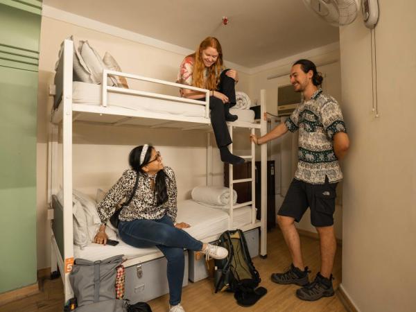 Zostel Delhi : photo 1 de la chambre lit dans dortoir 6 lits