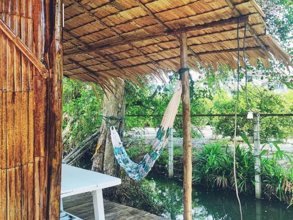 Do Dee Cafe Bangkok Hostel : photo 3 de la chambre bungalow standard