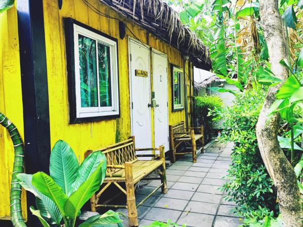 Do Dee Cafe Bangkok Hostel : photo 3 de la chambre chambre standard lit queen-size