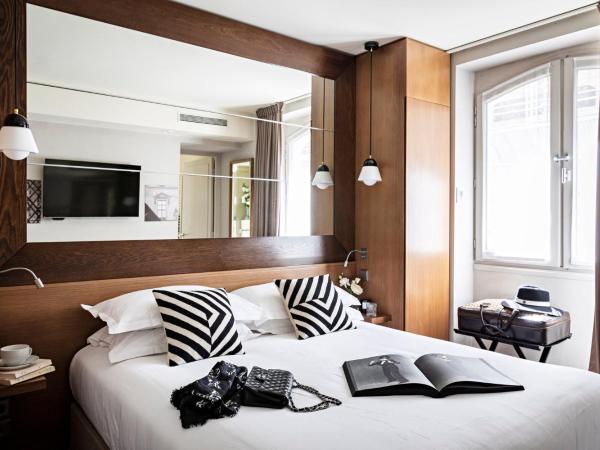 Holiday Inn Paris Palais de l'Elysée, an IHG Hotel : photo 6 de la chambre chambre lit king-size standard