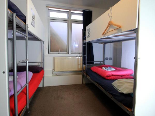 Central Backpackers : photo 2 de la chambre lit dans dortoir pour femmes de 6 lits