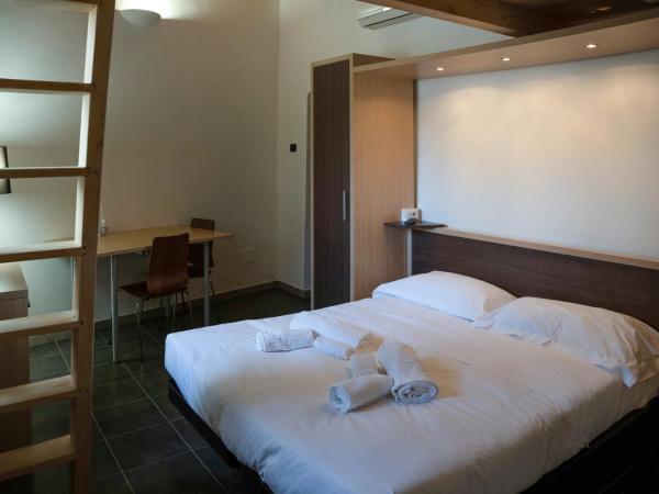 Residence Le Vie Del Mosto : photo 4 de la chambre chambre double standard