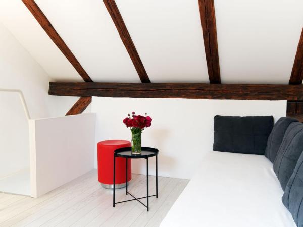 Art Hotel Like : photo 8 de la chambre chambre quadruple