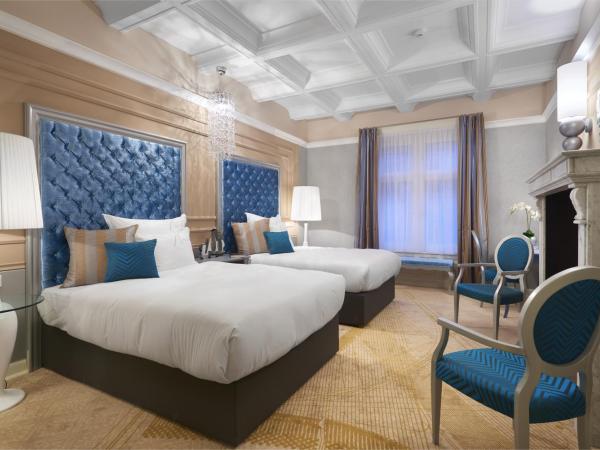 Aria Hotel Budapest by Library Hotel Collection : photo 1 de la chambre grande chambre de luxe avec lits doubles