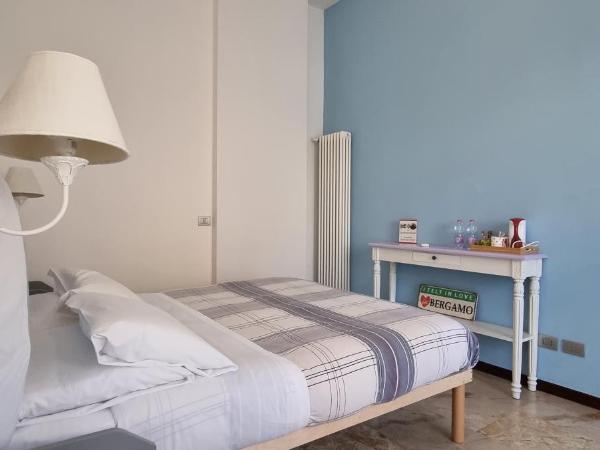Stay Bergamo : photo 4 de la chambre chambre familiale deluxe