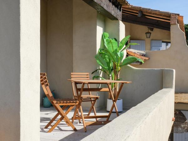 Maison d'Hôtes L'Espigoulié : photo 6 de la chambre chambre double deluxe - vue sur mer