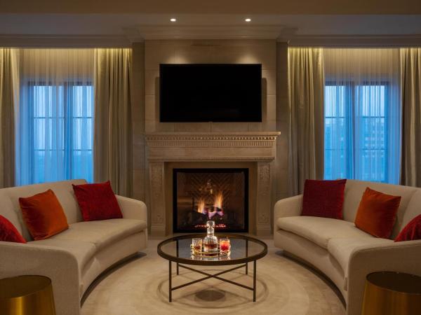 The St. Regis Atlanta : photo 7 de la chambre empire suite, presidential suite, city view, balcony