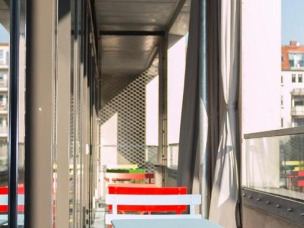 Seminarhaus S1516 : photo 4 de la chambre chambre simple avec balcon et salle de bains commune