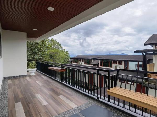 Kokol Haven Resort : photo 8 de la chambre chambre lit king-size avec balcon