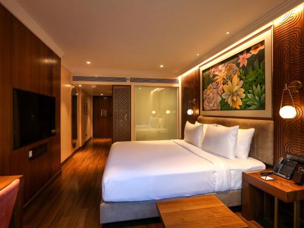 Radisson Blu Hotel & Suites GRT Chennai : photo 6 de la chambre premium room king with airport transfers