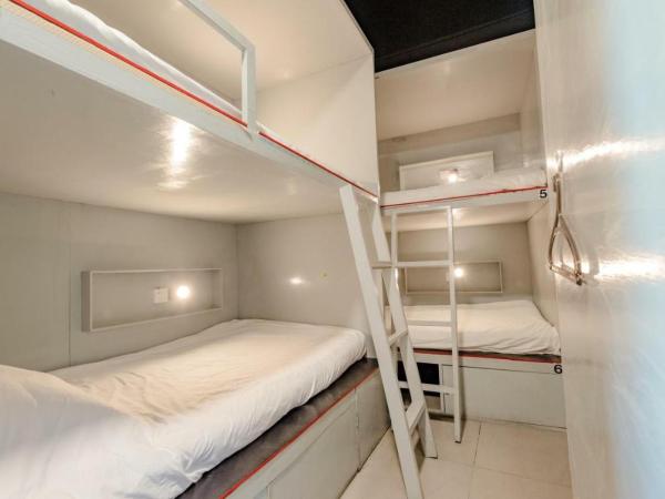 Jurockotel : photo 5 de la chambre lit dans dortoir pour femmes de 6 lits