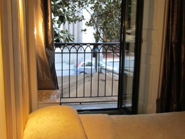 Albergo Del Centro Storico : photo 5 de la chambre chambre triple