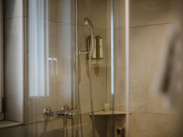 Berg- & Naturhotel Engstligenalp : photo 7 de la chambre chambre double standard