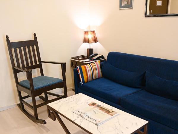 The Shalimar Hotel, Kemps Corner : photo 1 de la chambre suite lifestyle

