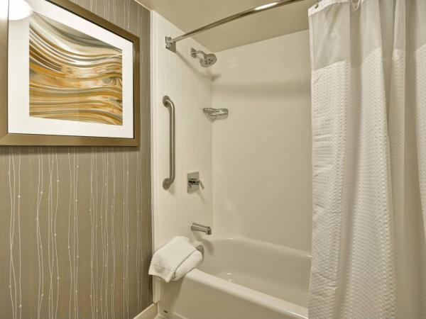 Courtyard by Marriott Jacksonville Airport/ Northeast : photo 3 de la chambre chambre avec 2 grands lits queen-size