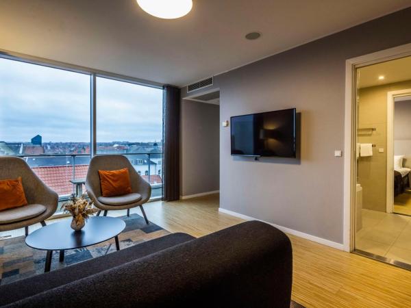 Scandic Aarhus City : photo 2 de la chambre suite avec balcon