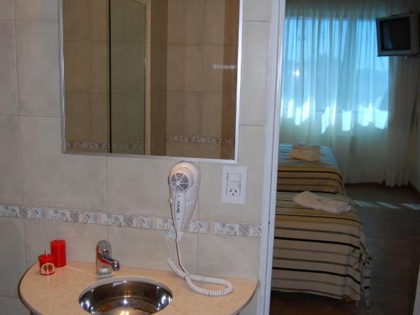 Hotel Necof : photo 2 de la chambre chambre triple