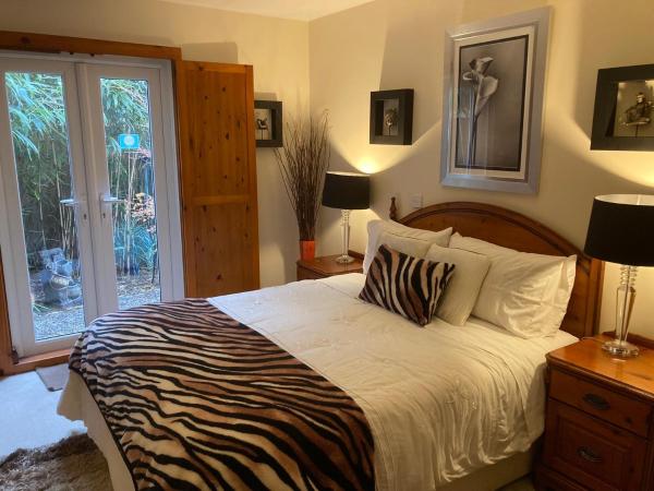 The Lodge at Ruddington : photo 8 de la chambre suite jardin